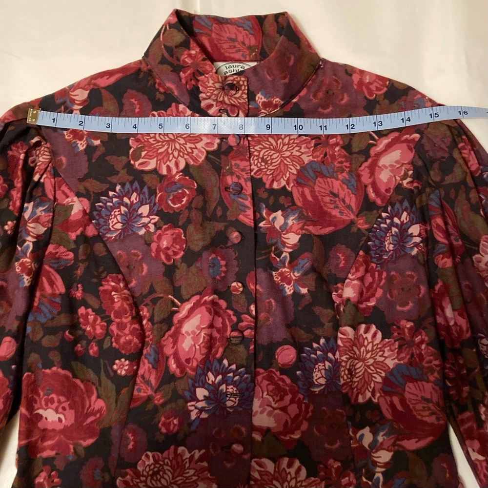 Vintage Laura Ashley Classic Floral Blouse - Picture 7 of 9